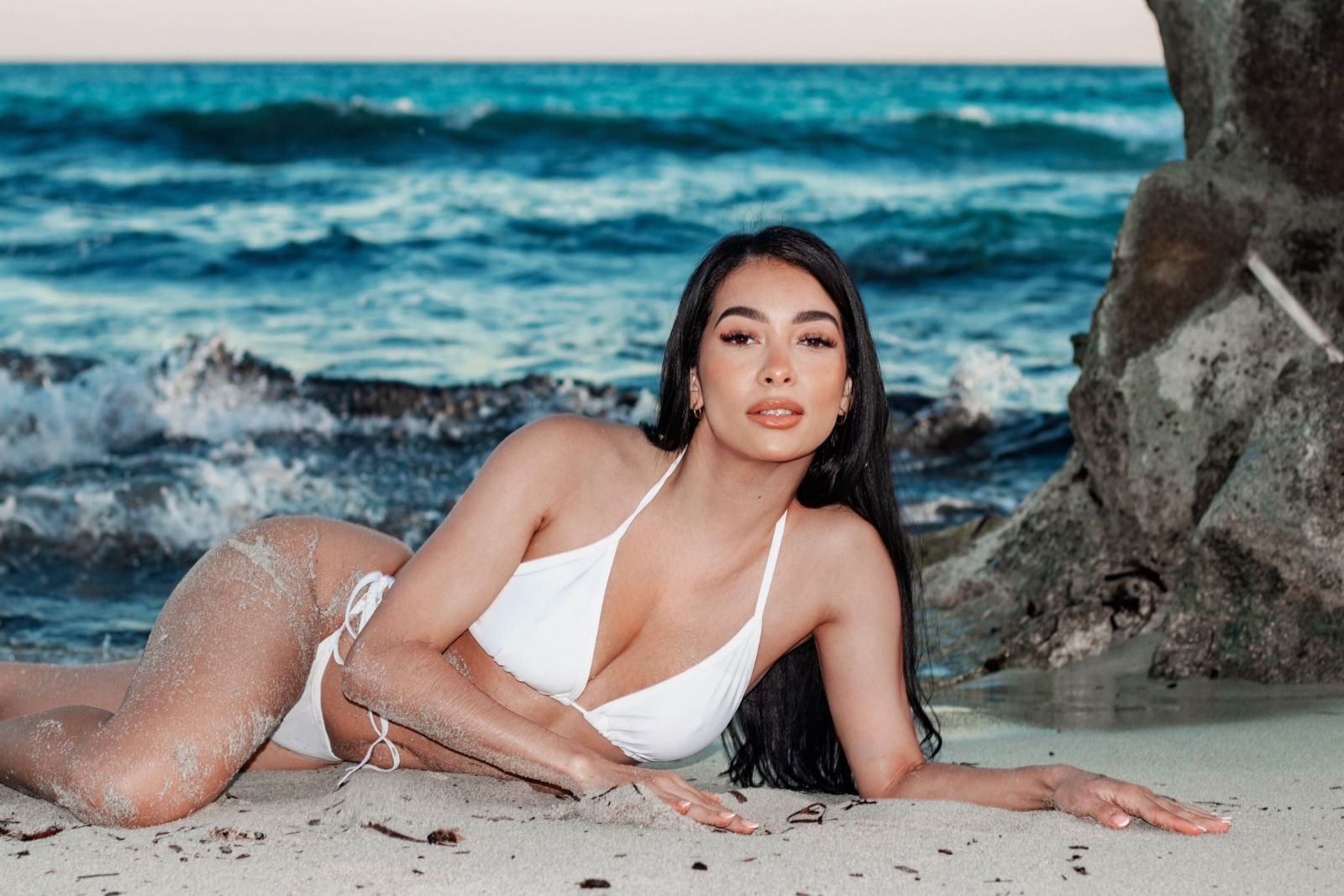 Escort - LIA - Ibiza Tops